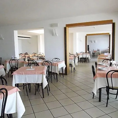 Vienna Отель 3*